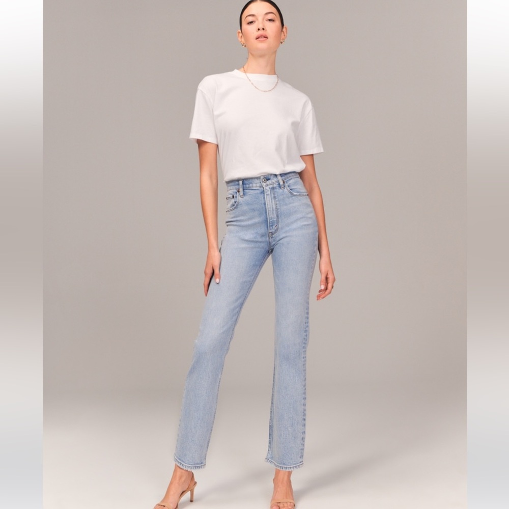 Abercrombie Ultra High Rise Ankle Straight Jeans